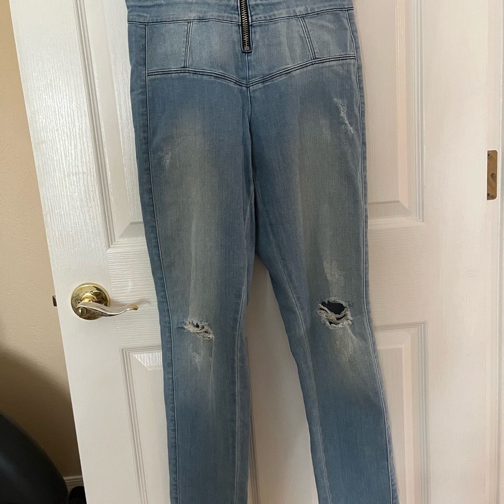 jumpsuit - Picture 7 of 7